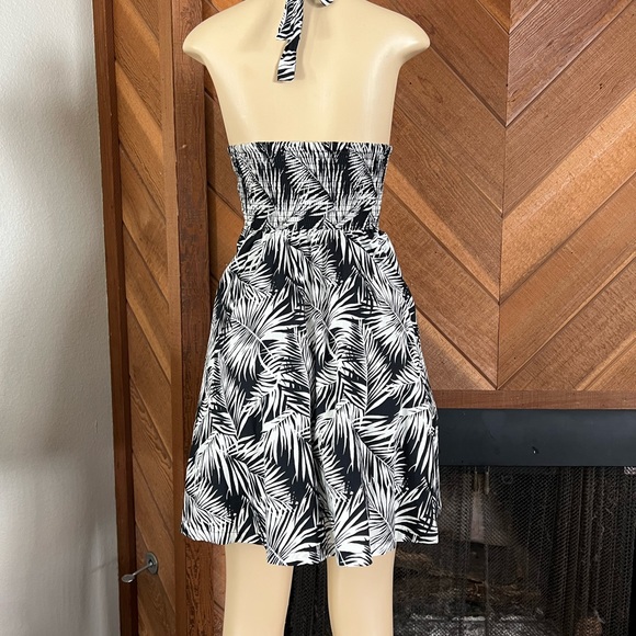 H&M dress - Picture 2 of 2